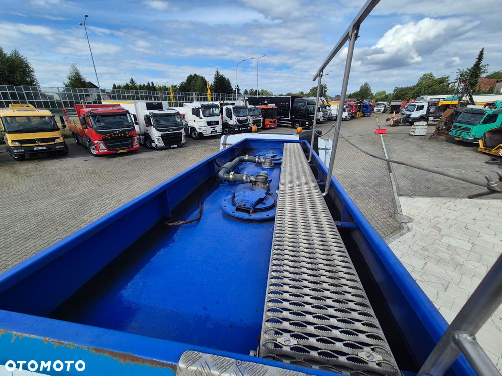 DAF LF 55 / AUTOCYSTERNA / BECZKA NA PALIWO / CYSTERNA / NIE RDZEWNA  / ADR / TDT / WYMIENIONY SILNIK / W PEŁNI SPRAWNY / SERWISOWANY / OD DOŁU I OD GÓRY WLEW / BEZWYPADKOWY / 2 KOMORY 8300 m3 - 40
