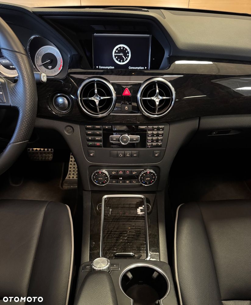 Mercedes-Benz GLK 350 4-Matic - 17