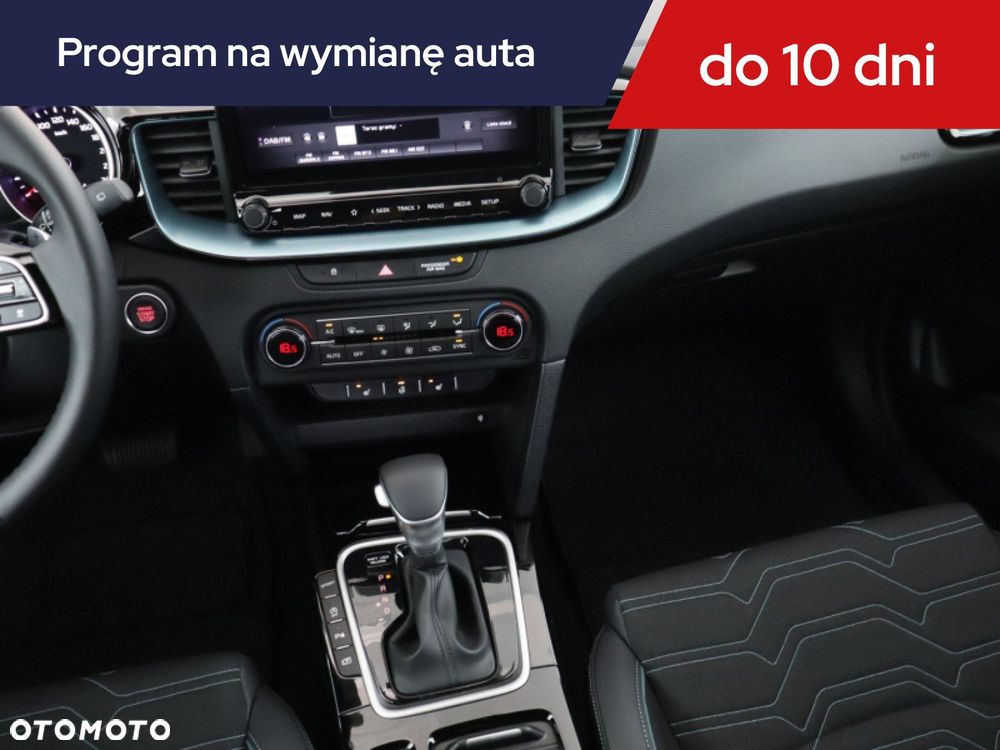 Kia XCeed - 10