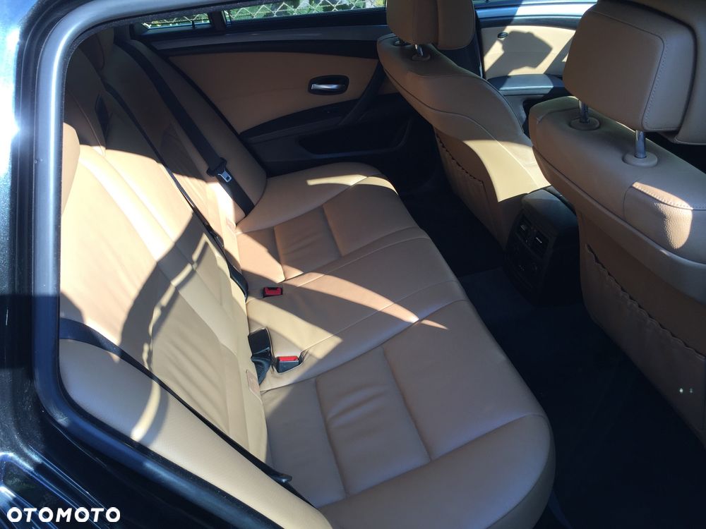 BMW Seria 5 520d - 11