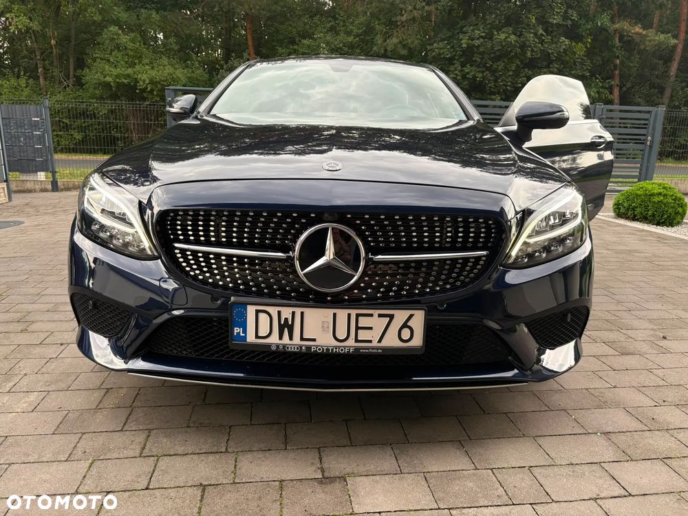 Mercedes-Benz Klasa C 300 4MATIC 9G-TRONIC - 17