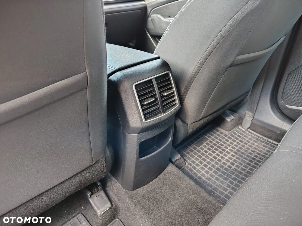 Kia Sportage 1.6 T-GDI M 2WD DCT - 11
