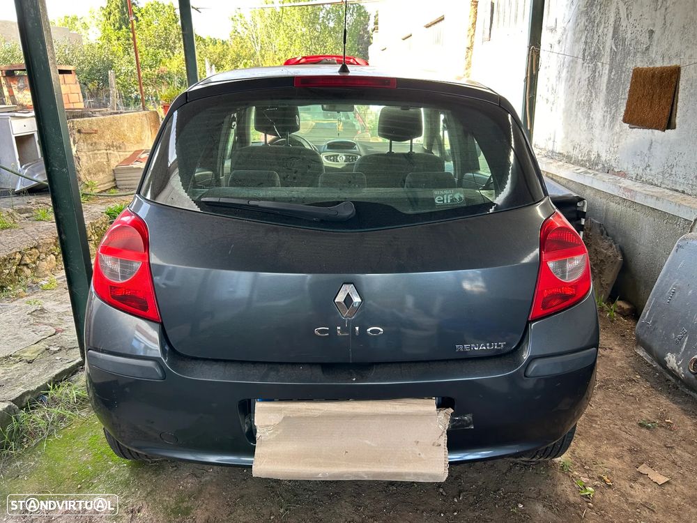 Renault Clio 1.2 16V Dynamique S - 17