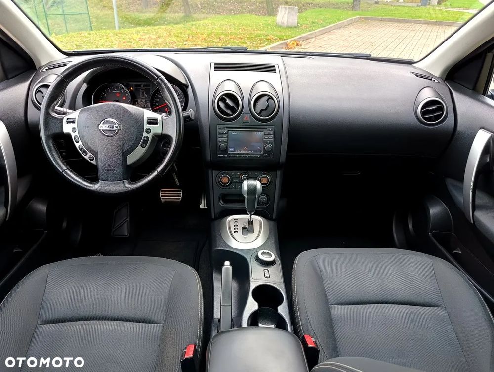 Nissan Qashqai 2.0 4 x 4 CVT tekna - 16