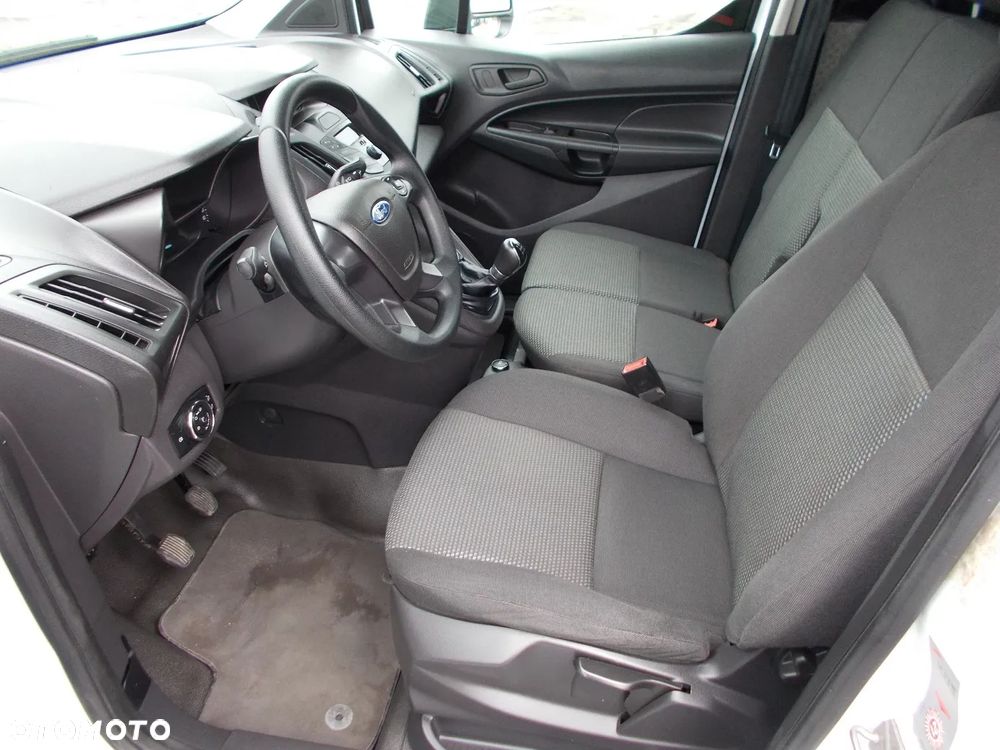 Ford Transit Connect - 18