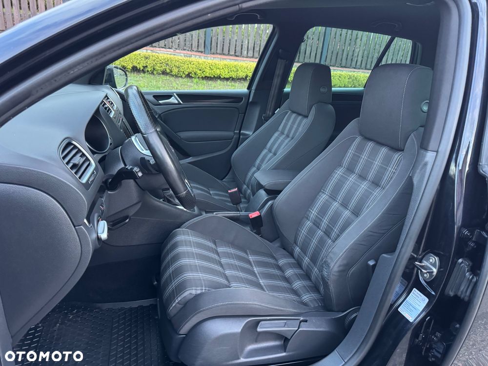 Volkswagen Golf 2.0 TDI DPF DSG GTD - 31