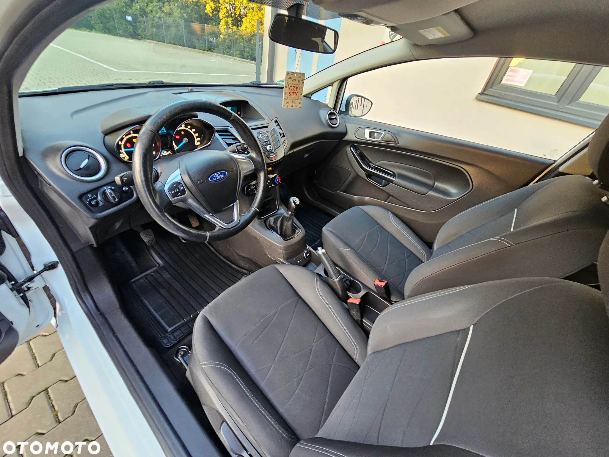 Ford Fiesta 1.25 Trend Edition - 8