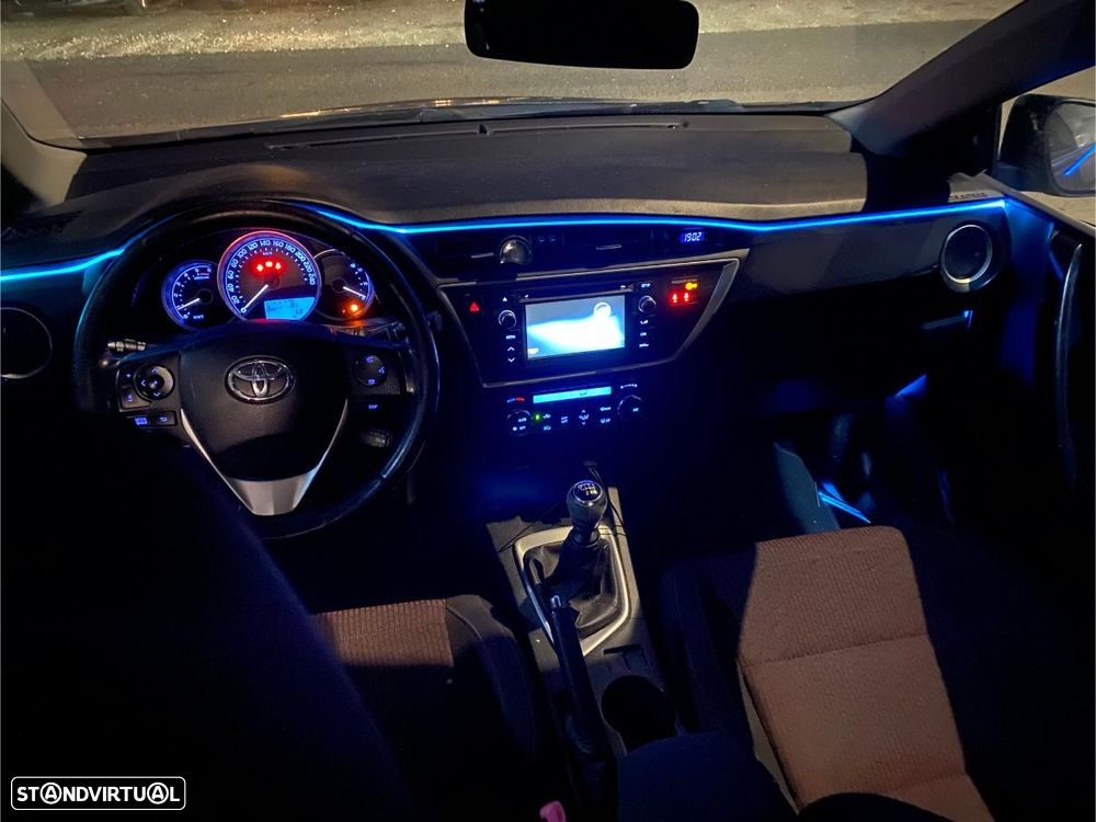 Toyota Auris Touring Sports 1.4 D-4D Com+P.Sport - 47