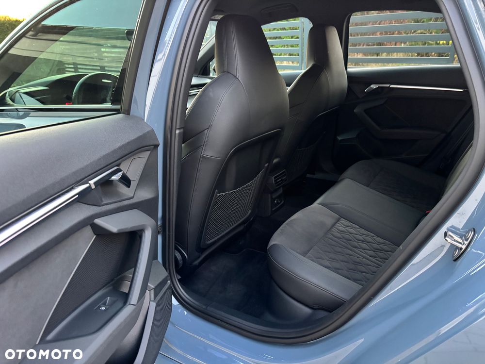 Audi RS3 Limousine - 38