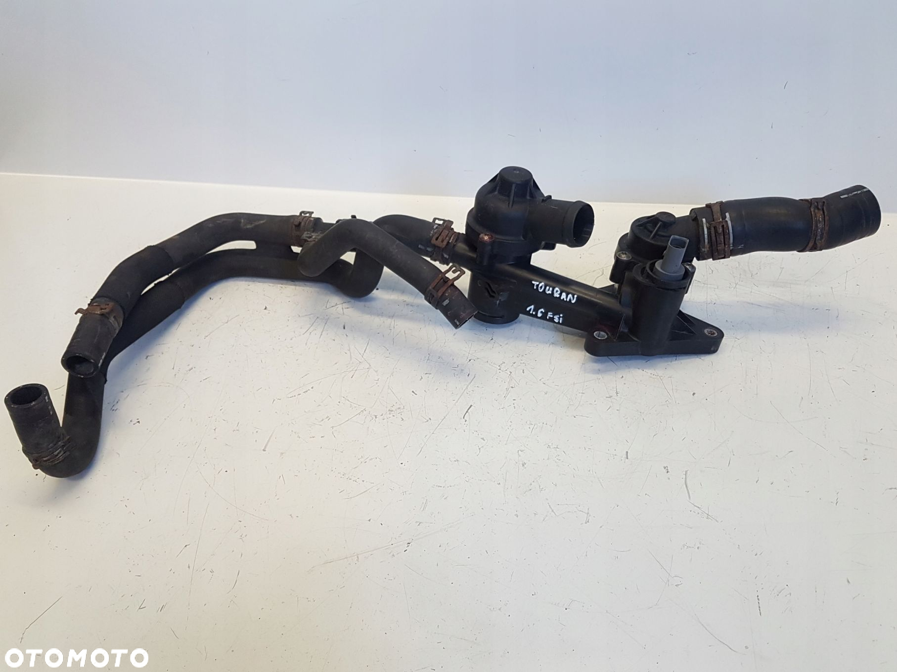VW TOURAN 1.6 FSI OBUDOWA TERMOSTATU 03C121111E - 2