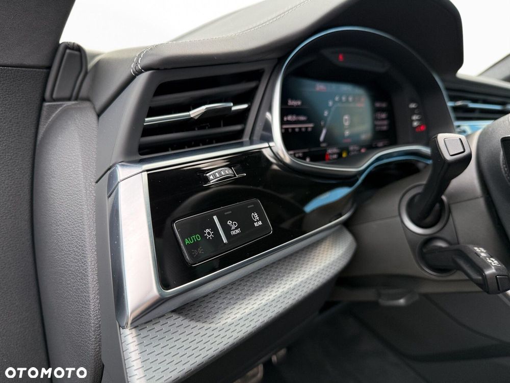 Audi SQ8 TFSI Quattro Tiptronic - 17