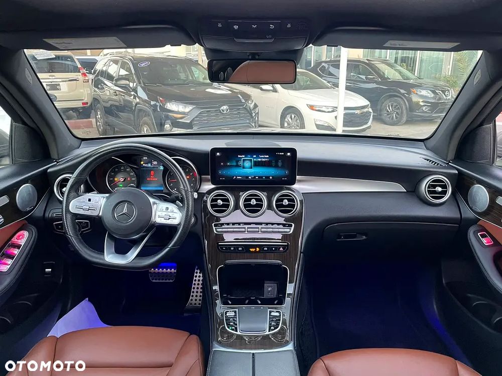 Mercedes-Benz GLC 300 4Matic 9G-TRONIC Exclusive - 10