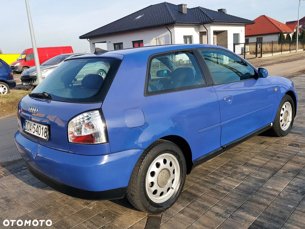 Audi A3 3-drzwiowe 1.6 Ambiente - 3