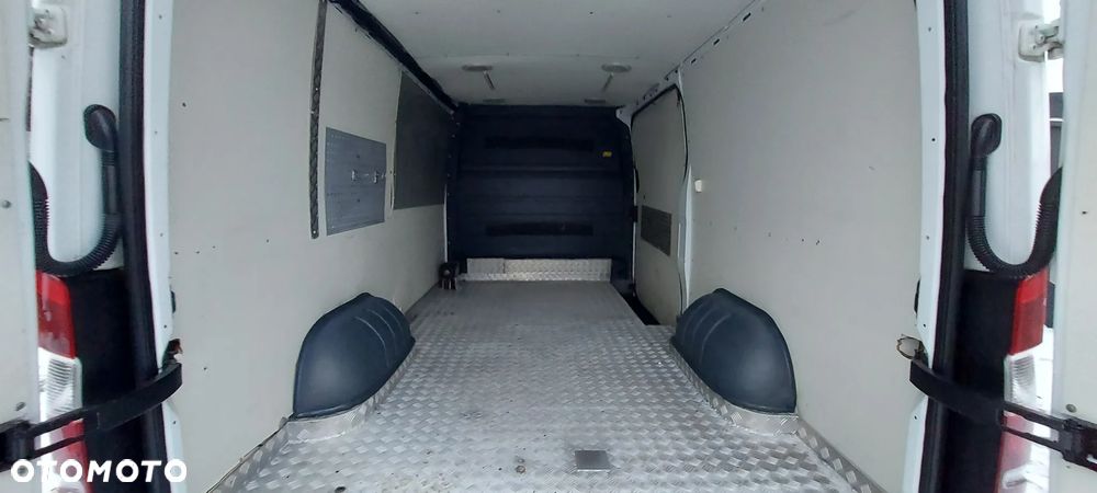 Mercedes-Benz SPRINTER - 22