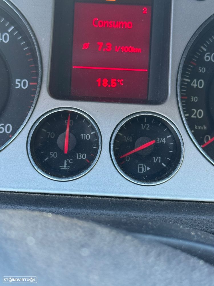 VW Passat Variant 2.0 TDI 4M Confortline - 6