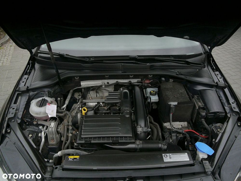 Volkswagen Golf - 40