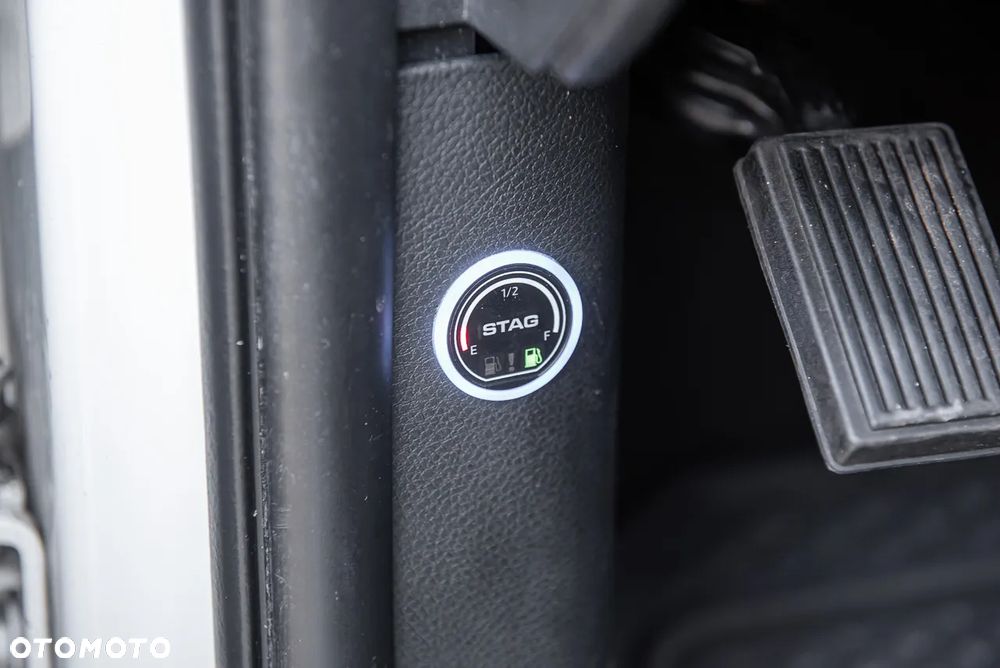 RAM 1500 Crew Cab Shortbed Limited - 23