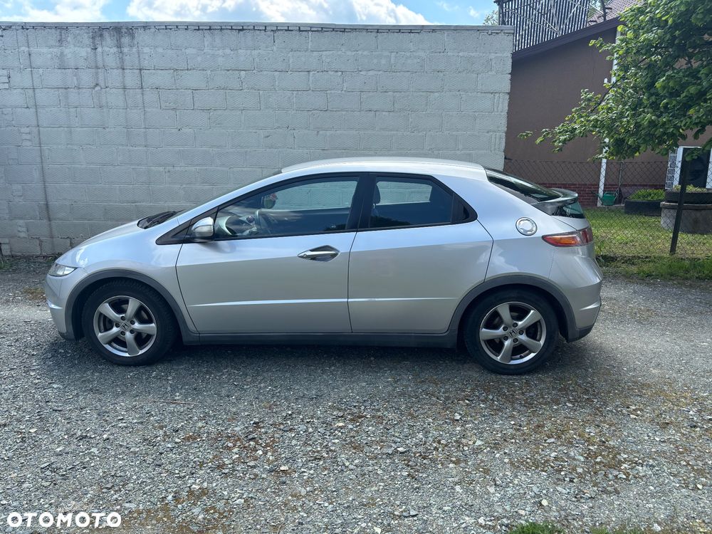 Honda Civic 1.4 Comfort - 2