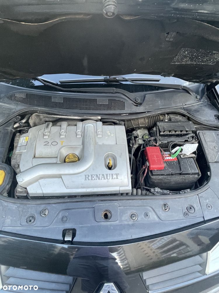 Renault Megane 2.0T 16V GT - 11
