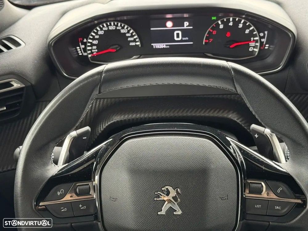Peugeot 2008 1.5 BlueHDi Allure EAT8 - 13