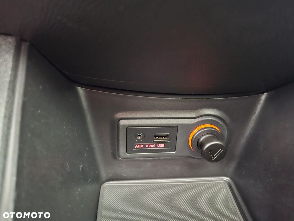 Kia Venga - 24