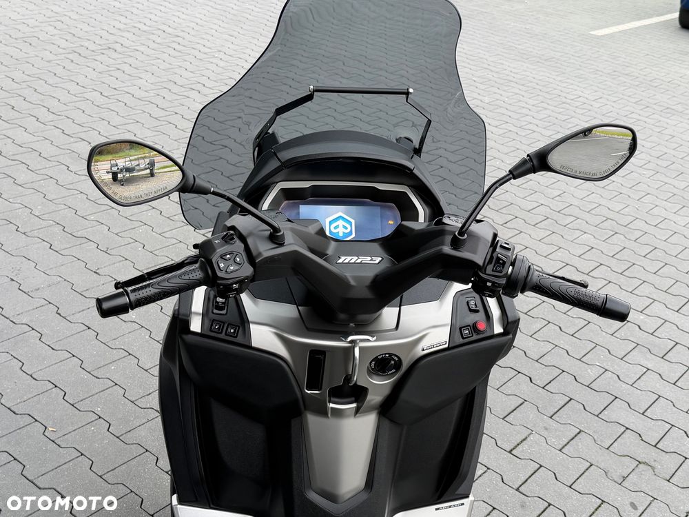 Piaggio MP-3 - 22