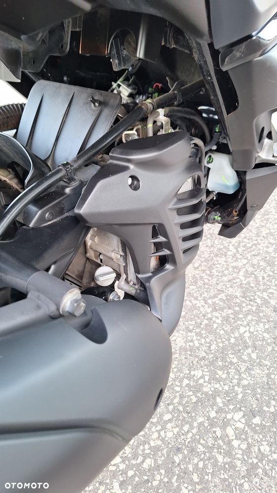 Yamaha X-max - 26