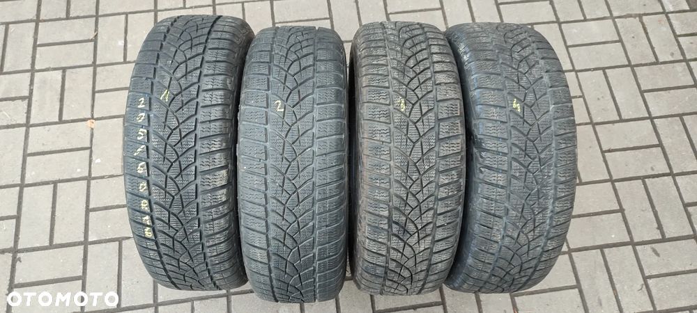 OPONY ZIMOWE 205/60R16 GOODYEAR ULTRAGRIP PERFORMANCE RSC (2118) ZIMA KOMPLET 4 SZTUKI - 1