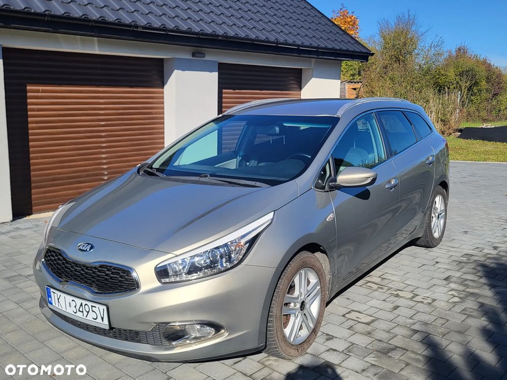 Kia Ceed - 13