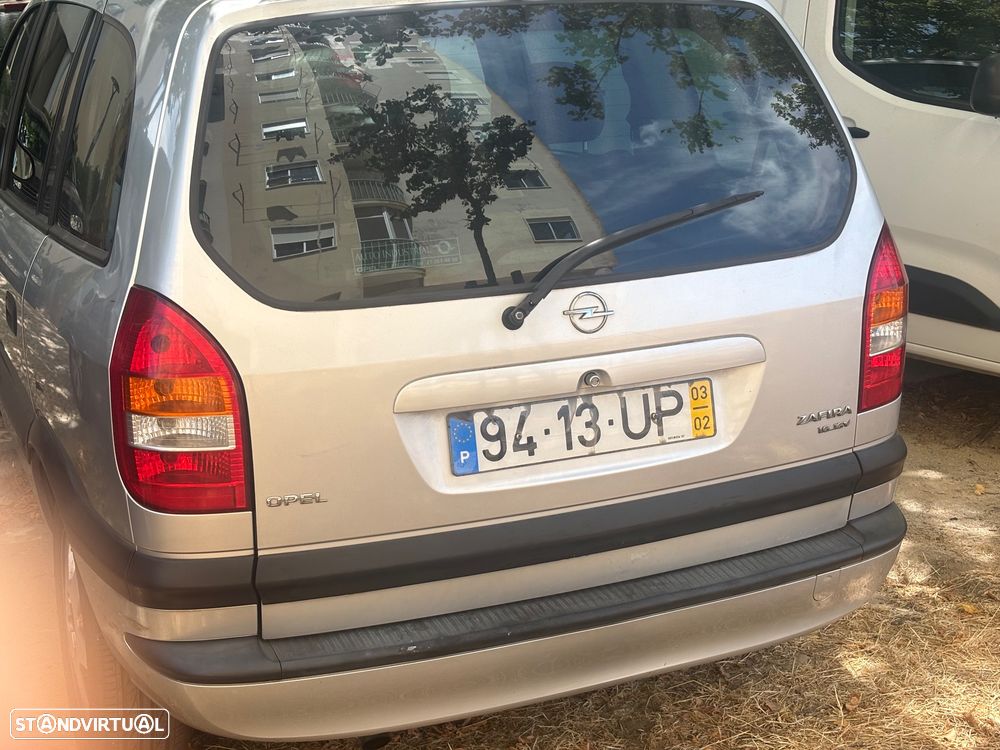 Opel Zafira 2.0 DTi - 2