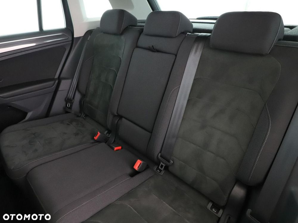 Volkswagen Tiguan 2.0 TDI SCR 4MOTION DSG Highline - 18