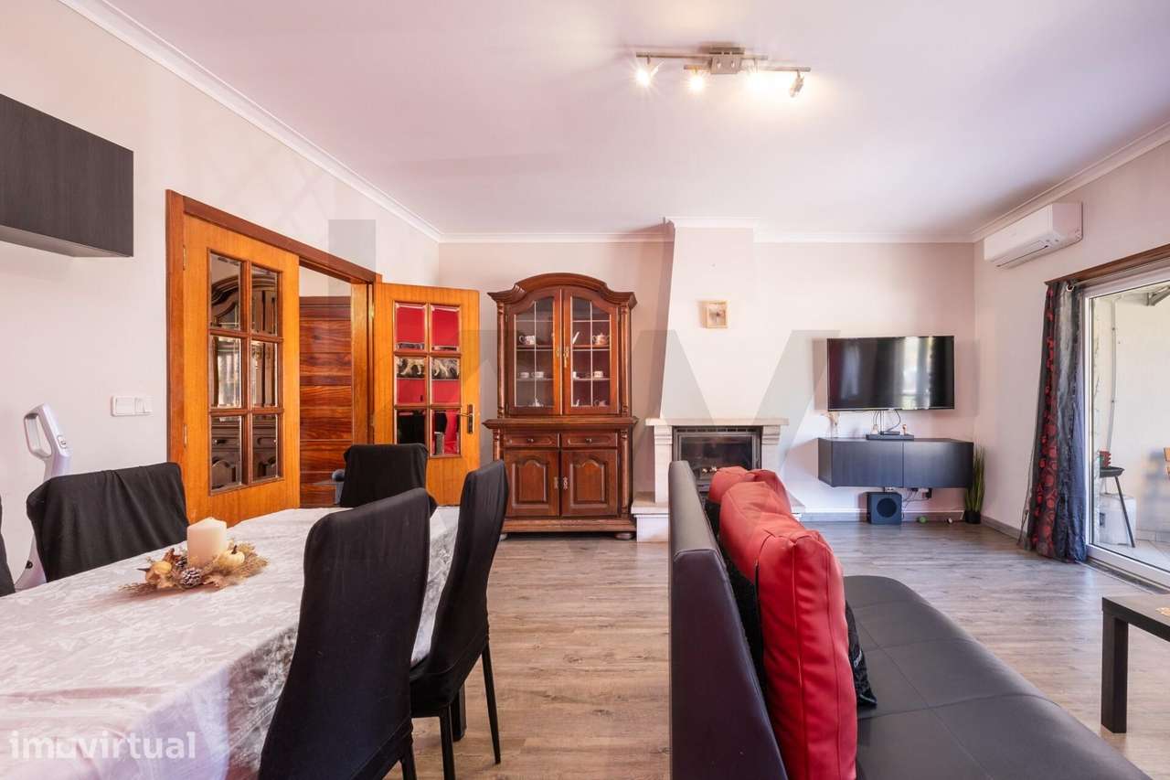 Apartamento T3 Remodelado com Garagem — Olivais, Coimbra - Grande imagem: 3/31