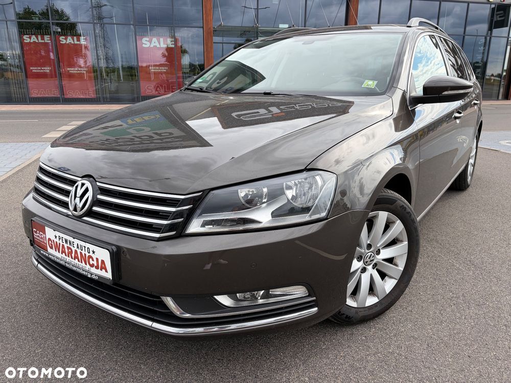Volkswagen Passat - 1