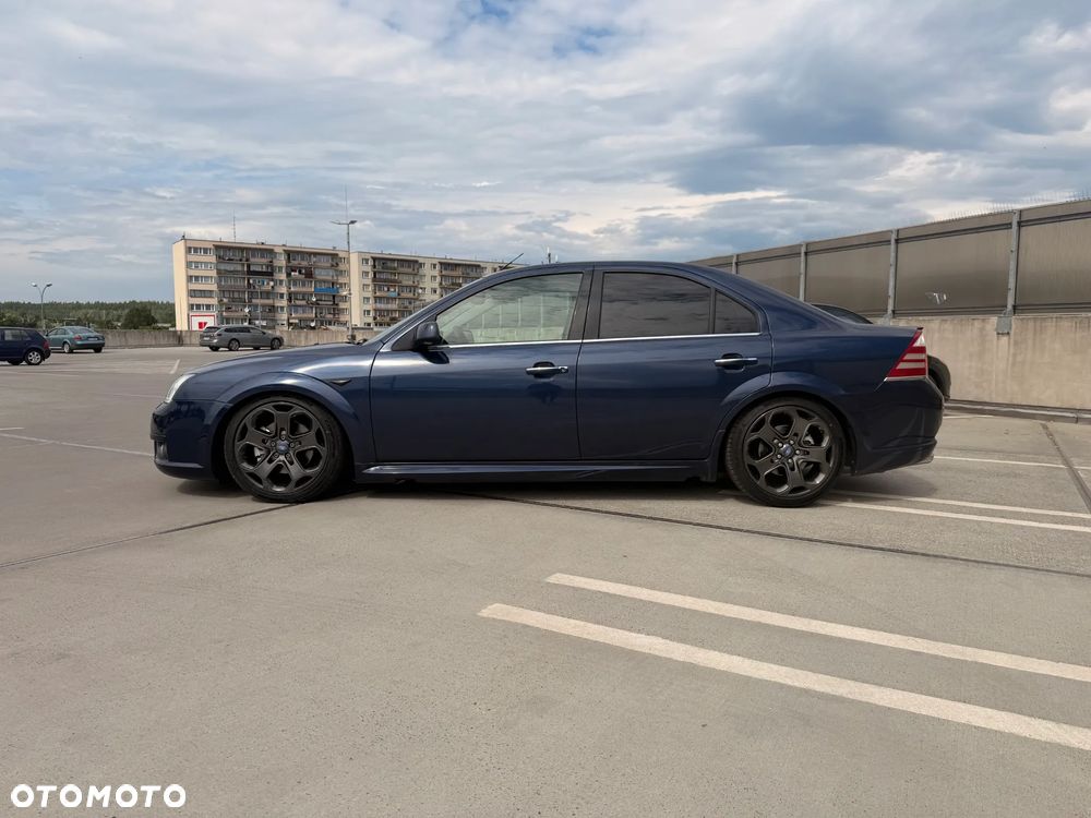 Ford Mondeo 3.0 V6 ST 220 - 5