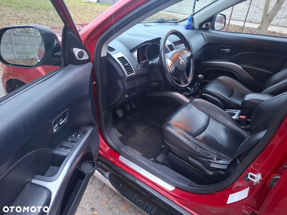 Mitsubishi Outlander - 15