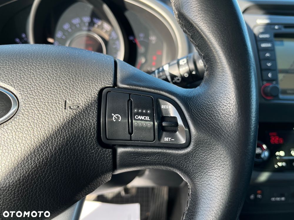 Kia Sportage 2.0 CRDI L AWD - 11