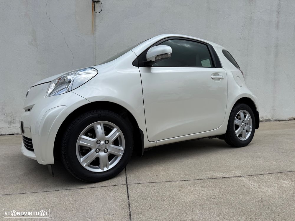 Toyota iQ 1.4 D-4D 2 EP - 8