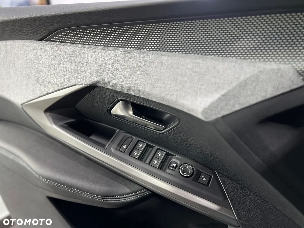 Peugeot 3008 1.2 PureTech mHEV GT E-DCS6 - 14