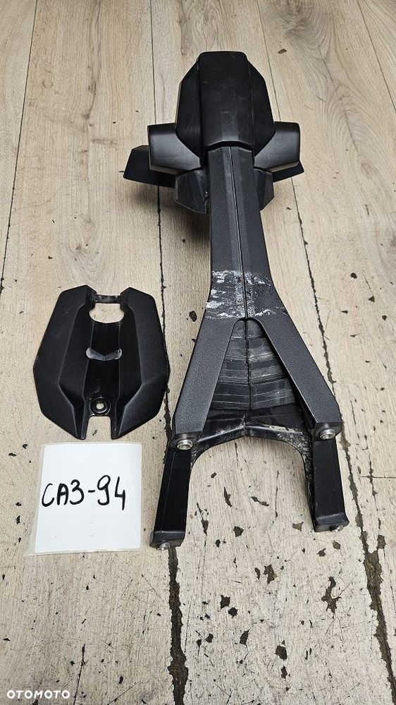 Uchwyt tablicy kierunkowskazów Honda CB125 R - 1