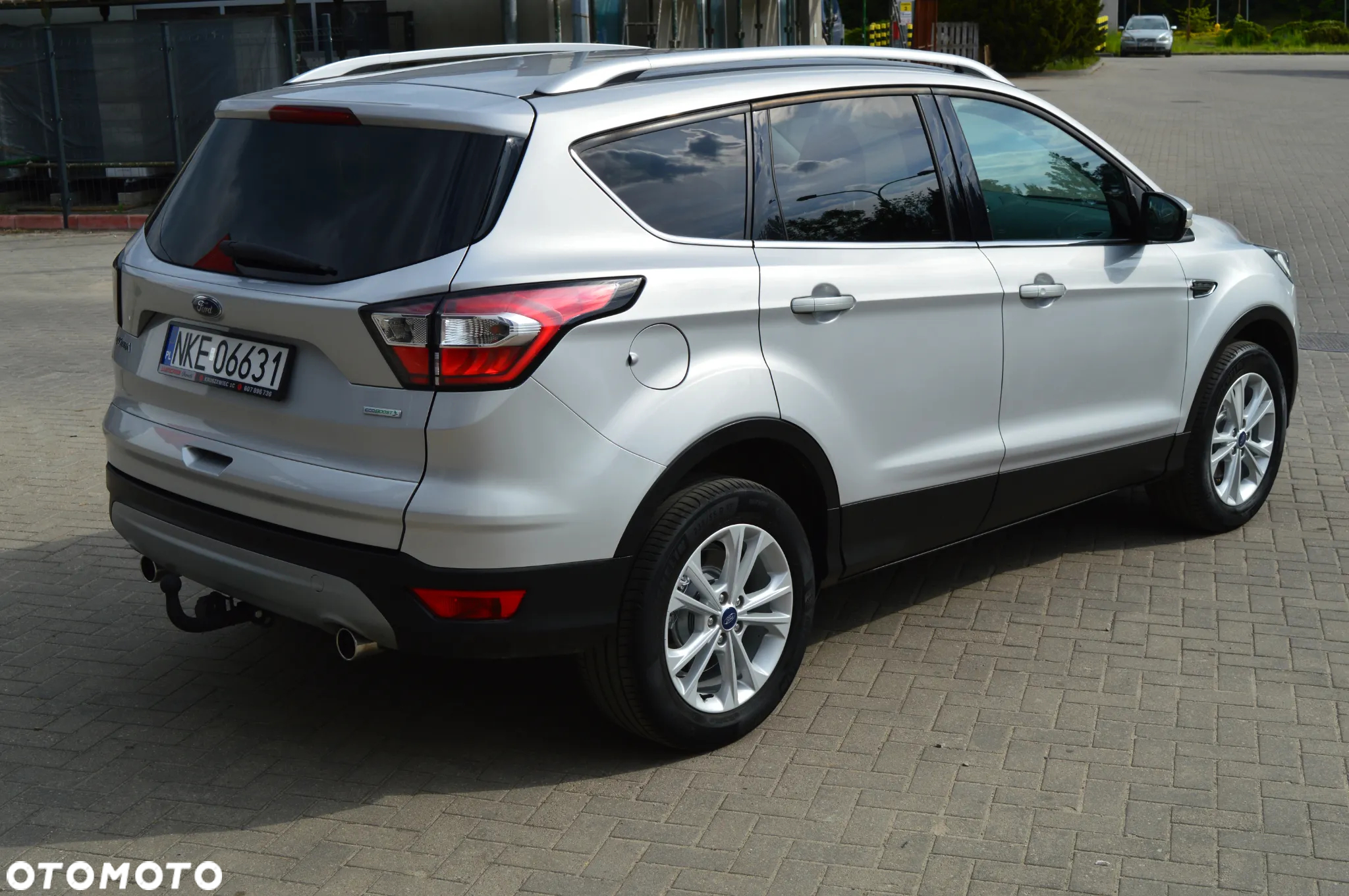Ford Kuga 1.5 EcoBoost 2x4 Titanium - 10
