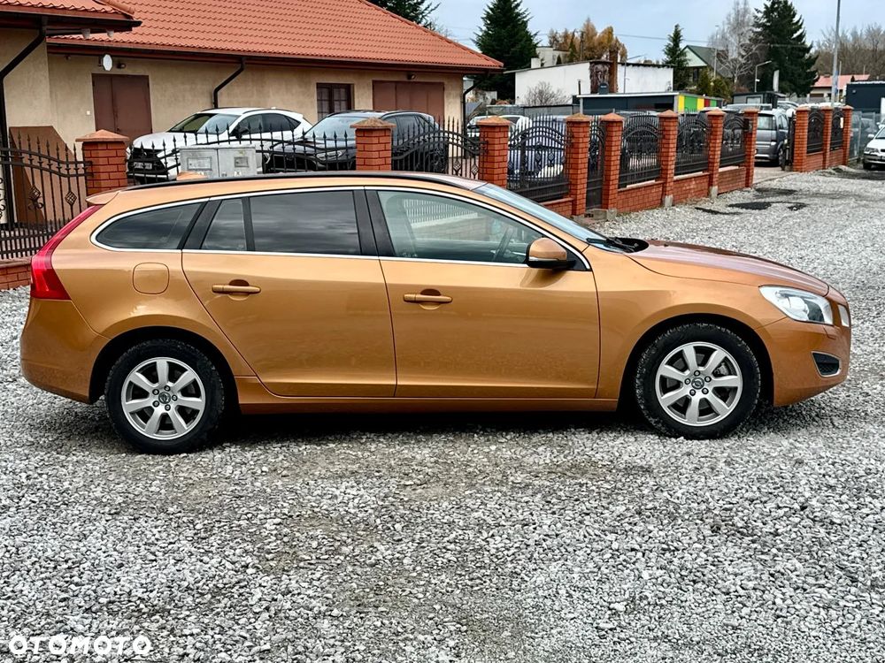 Volvo V60 D3 Geartronic Summum - 6