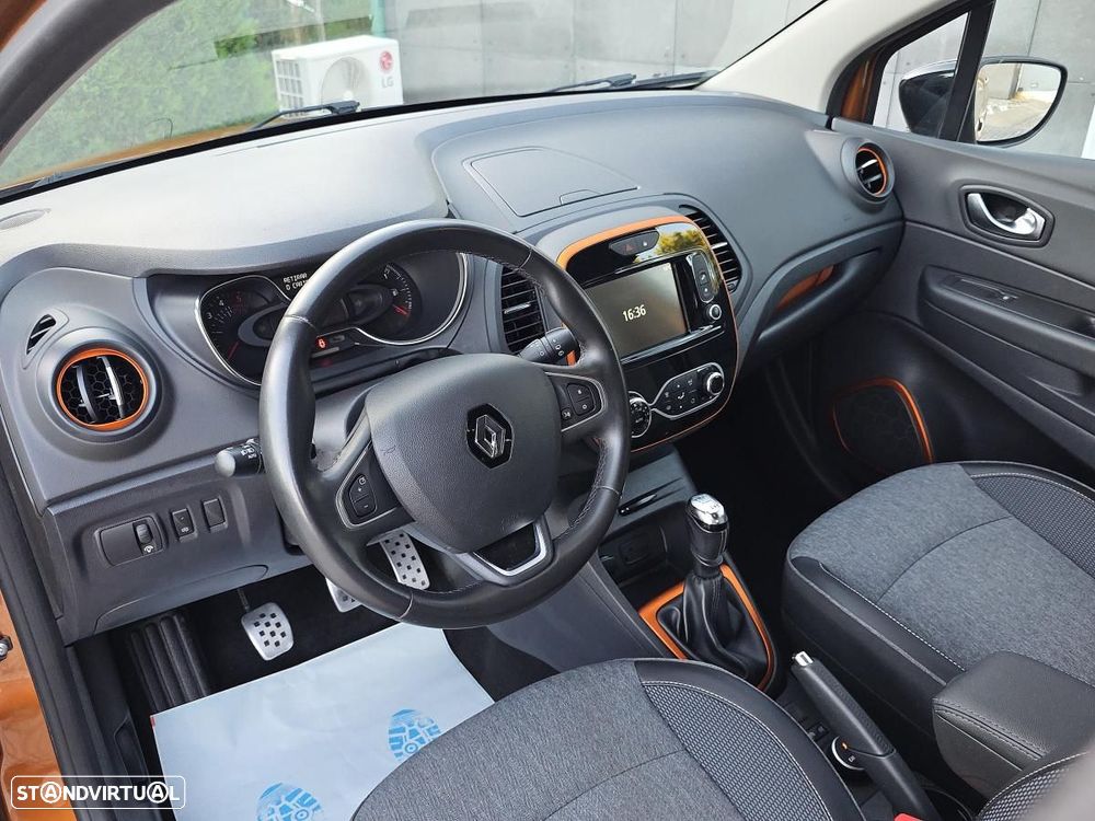 Renault Captur 1.5 dCi Exclusive XMOD - 15