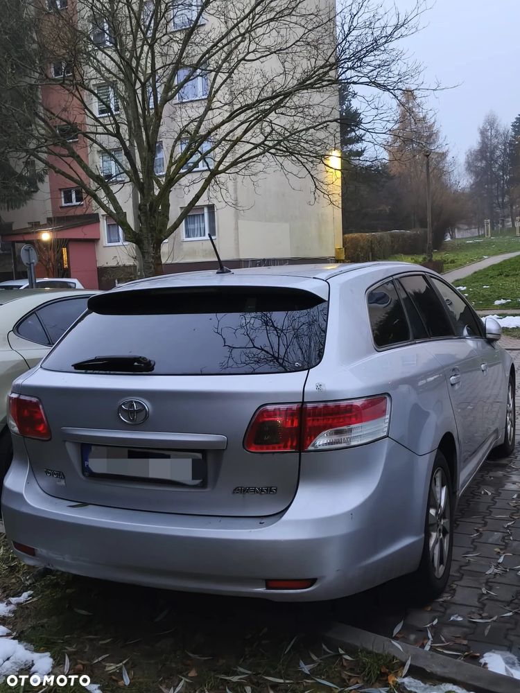 Toyota Avensis 2.0 D-4D 2010 - 2