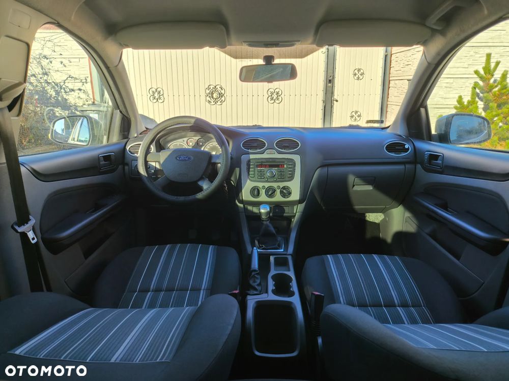 Ford Focus - 8