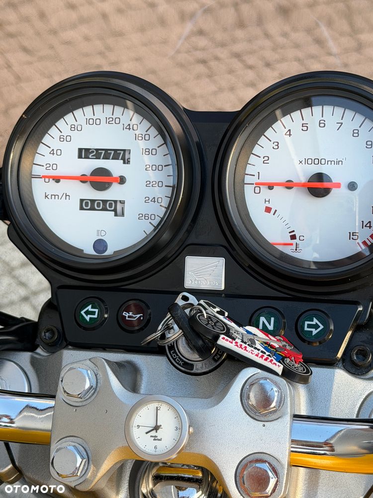 Honda CB - 19