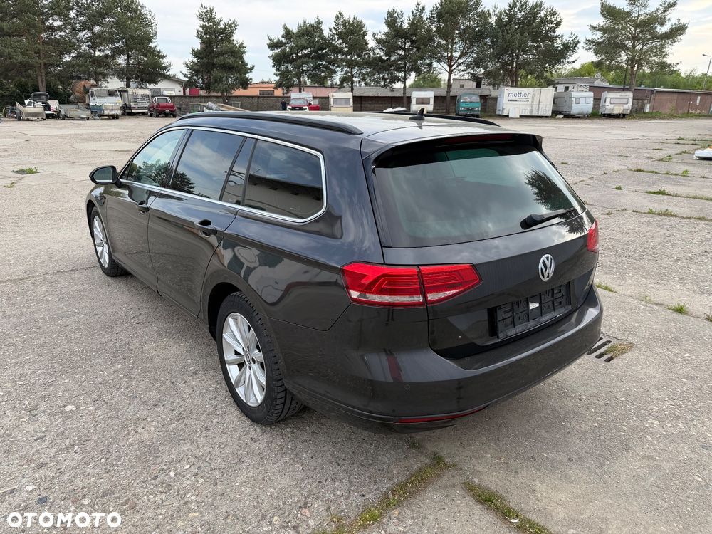 Volkswagen Passat Variant 2.0 TDI SCR DSG Highline - 3