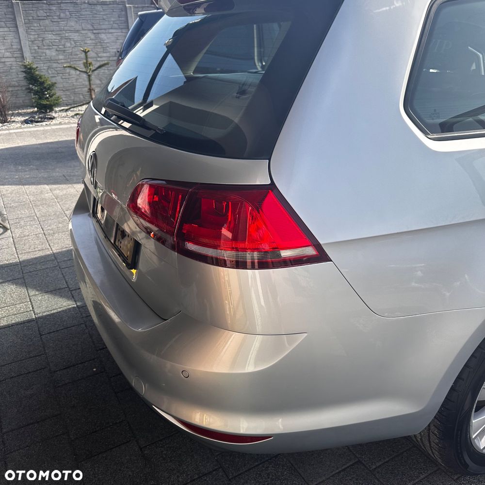 Volkswagen Golf - 22