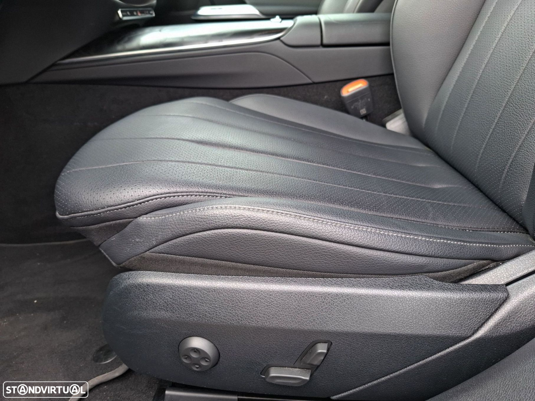 Mercedes-Benz E 220 d Avantgarde - 15