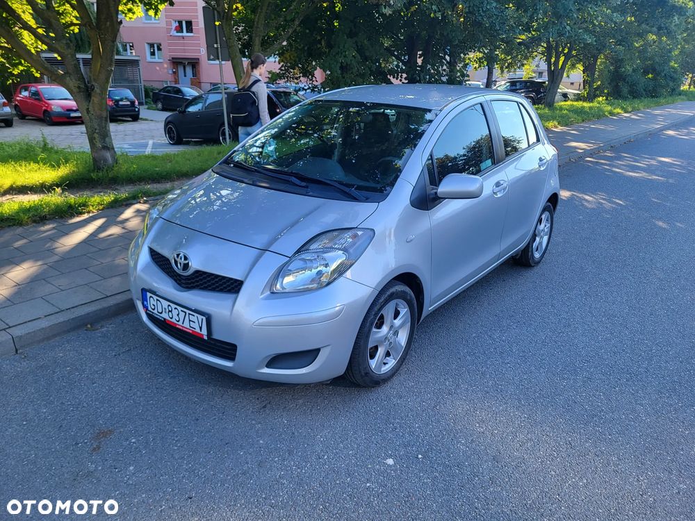 Toyota Yaris - 11
