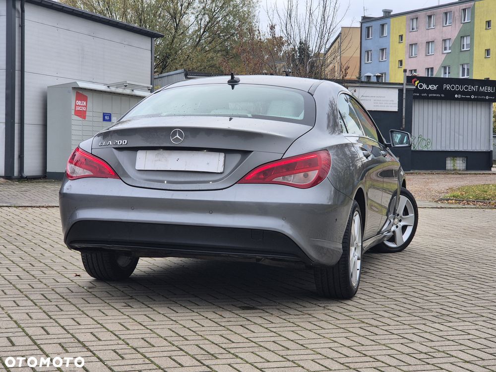 Mercedes-Benz CLA 200 7G-DCT UrbanStyle Edition - 7